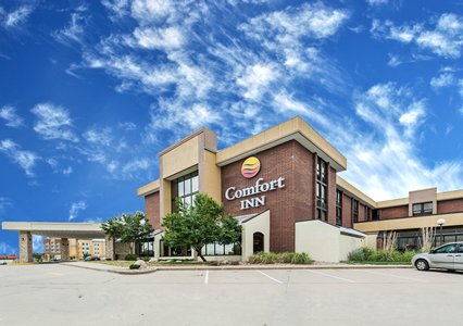 Pet Friendly Comfort Inn Denver East in Denver, Colorado