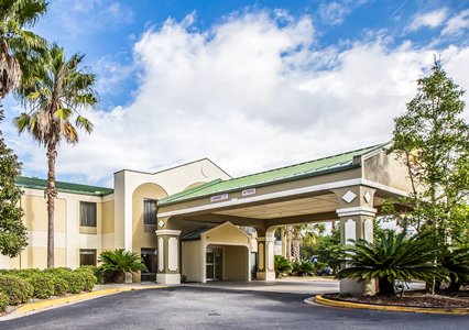 Pet Friendly Quality Inn in Darien, Georgia