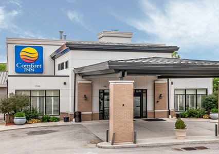 Pet Friendly Comfort Inn in Bloomington, Indiana