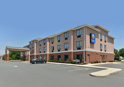 Pet Friendly Comfort Inn & Suites Cambridge in Cambridge, Maryland