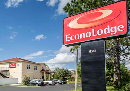 Pet Friendly Econo Lodge in Kissimmee, Florida
