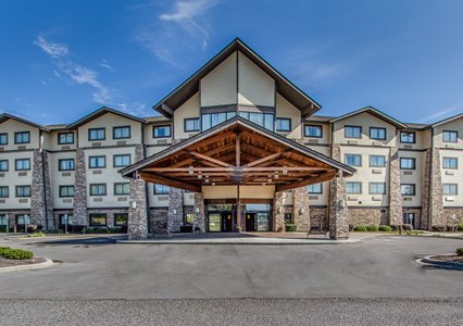 Pet Friendly Comfort Inn & Suites in Scottsboro, Alabama