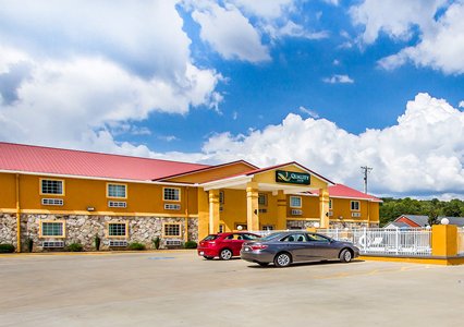 Pet Friendly Quality Inn in Fort Payne, Alabama