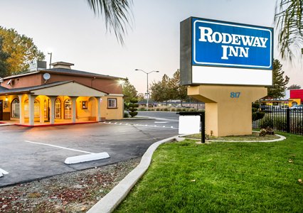 Pet Friendly Rodeway Inn Capitol in West Sacramento, California