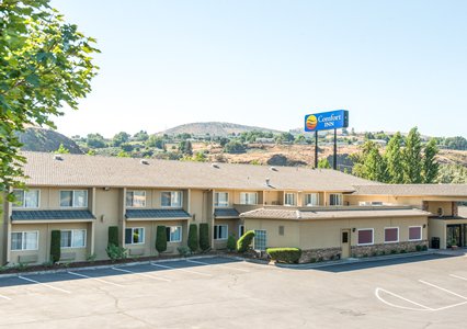 Pet Friendly Comfort Inn Columbia Gorge in The Dalles, Oregon