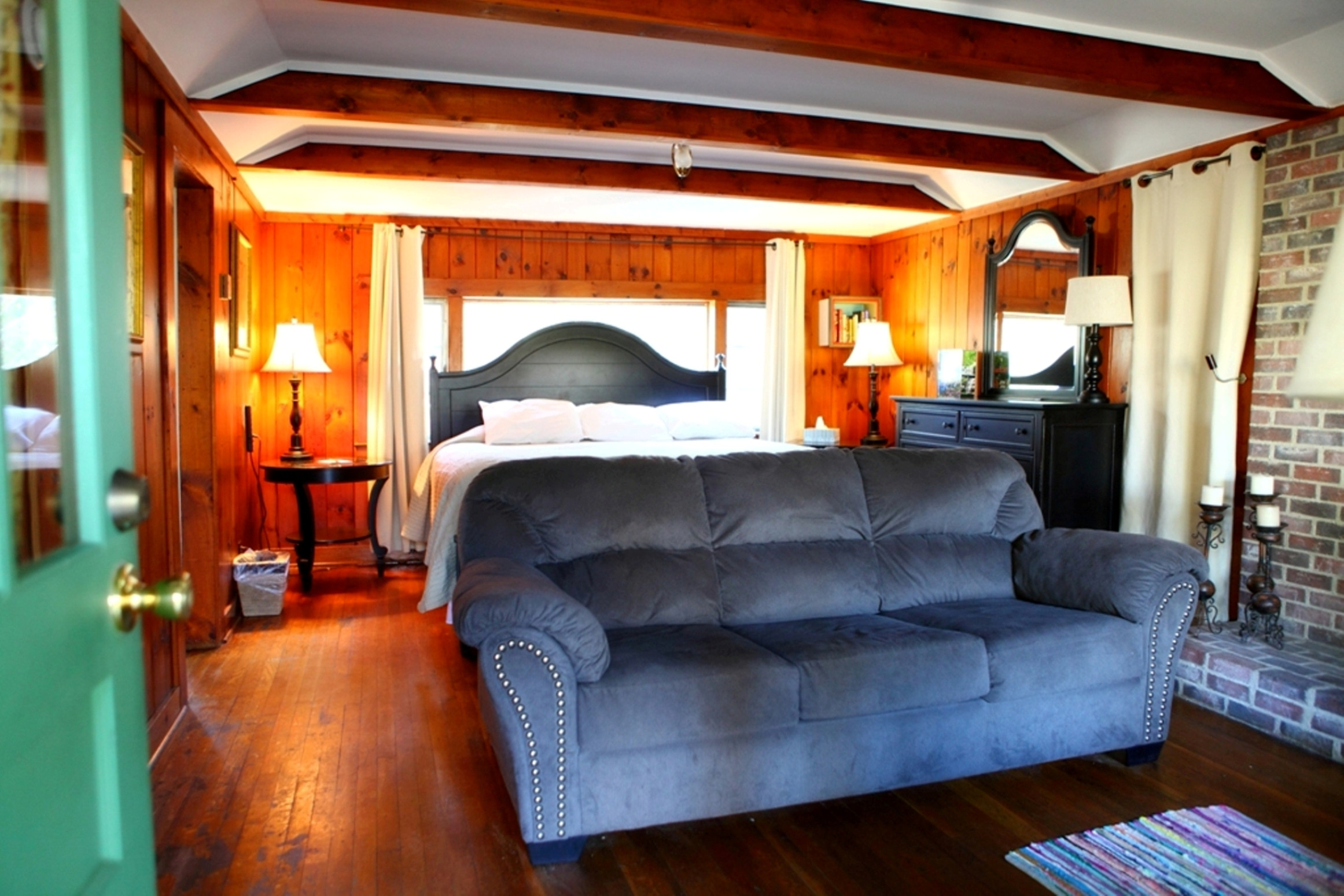 Pet Friendly The Pines Cottages in Asheville, North Carolina