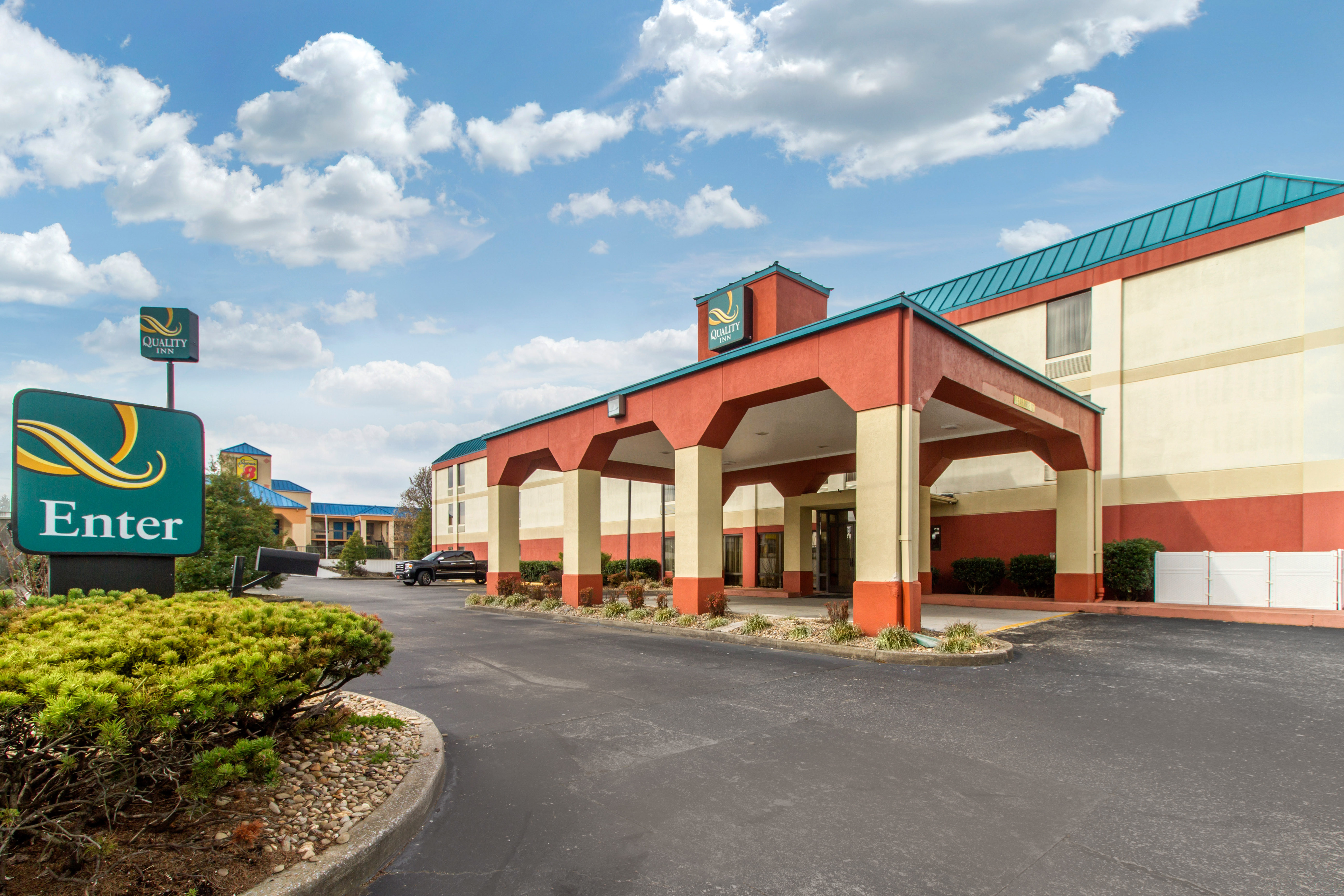 Pet Friendly Quality Inn Bulls Gap in Bulls Gap, Tennessee