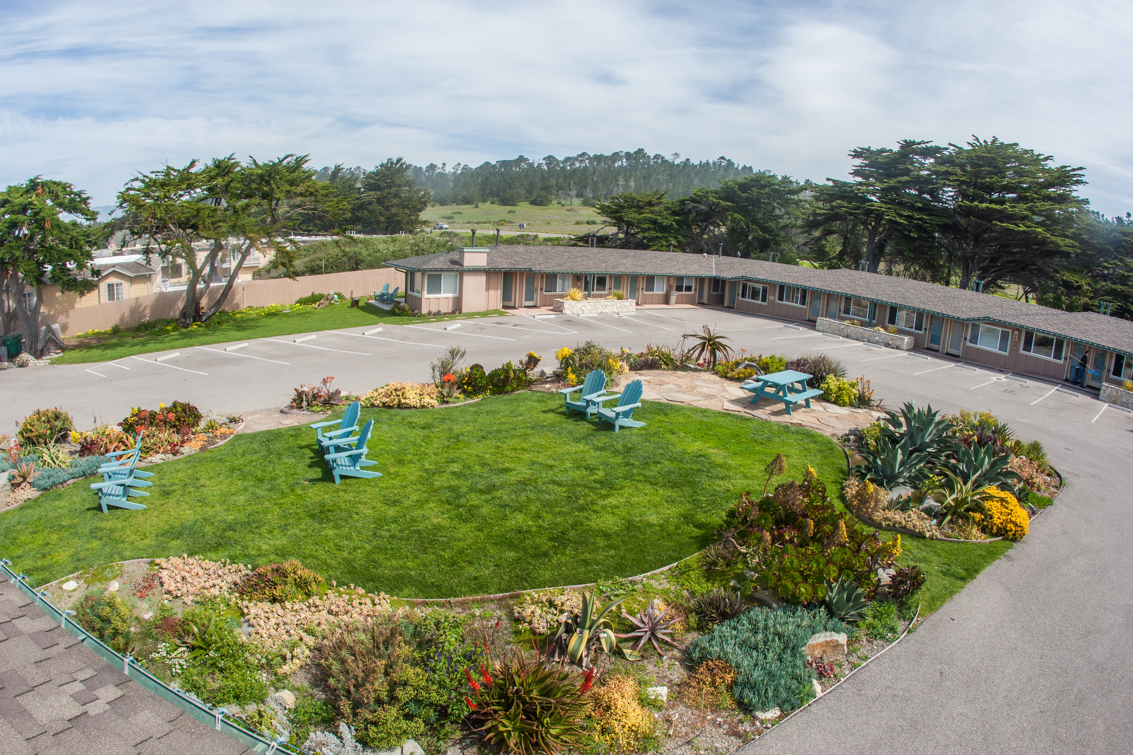 Pet Friendly Cambria Shores Inn in Cambria, California