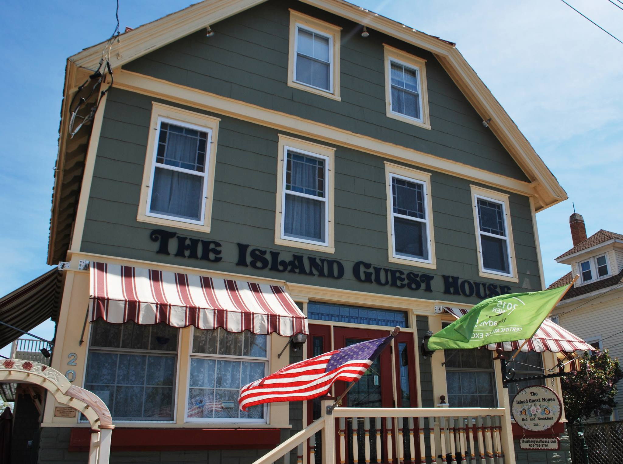 Pet Friendly Island Guest House Bed and Breakfast Inn in Beach Haven, New Jersey
