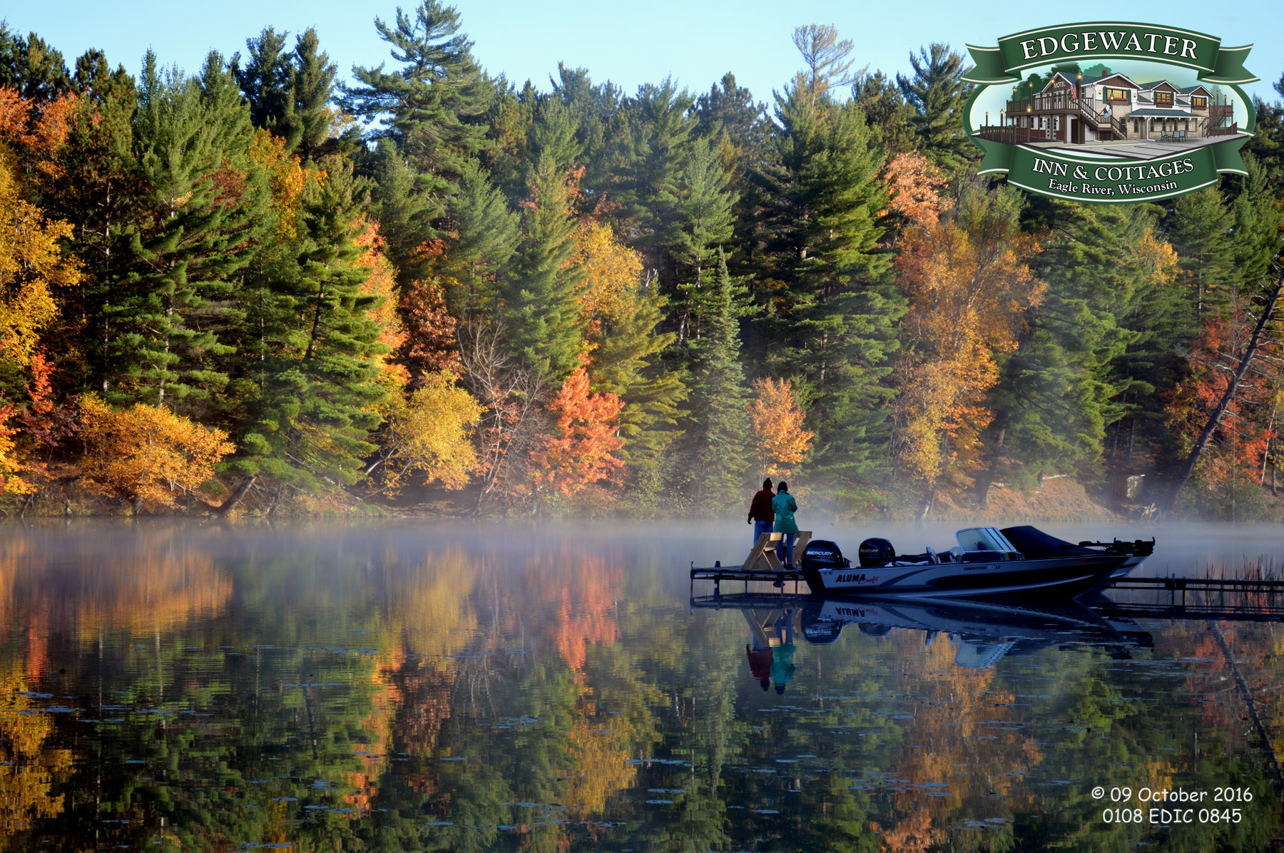 Pet Friendly Edgewater Inn & Cottages in Eagle River, Wisconsin