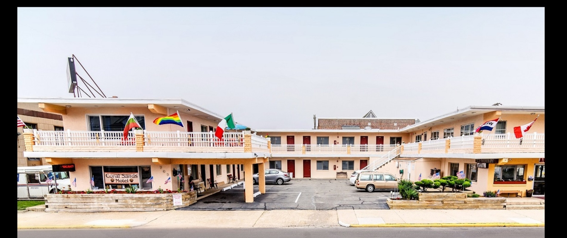 Pet Friendly The Coral Sands Motel in Ocean City, New Jersey