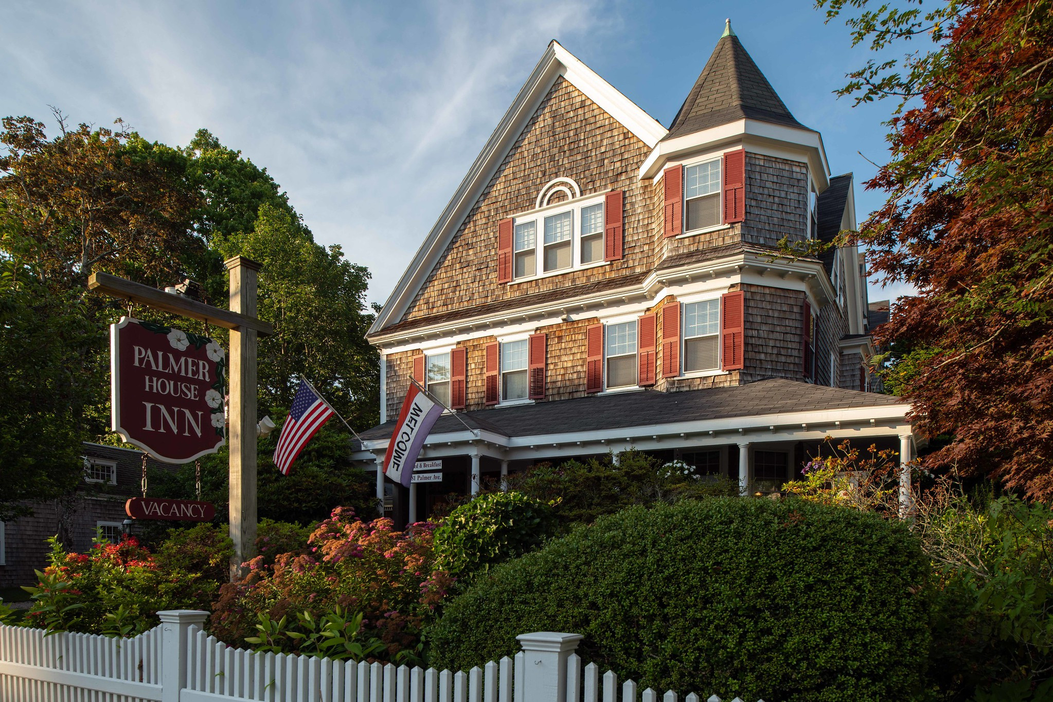 Pet Friendly Palmer House Inn in Falmouth, Massachusetts