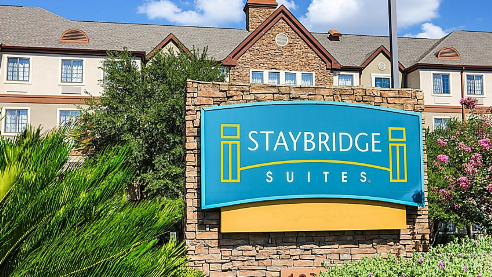 Pet Friendly Staybridge Suites Austin Aboretum - Domain in Austin, Texas