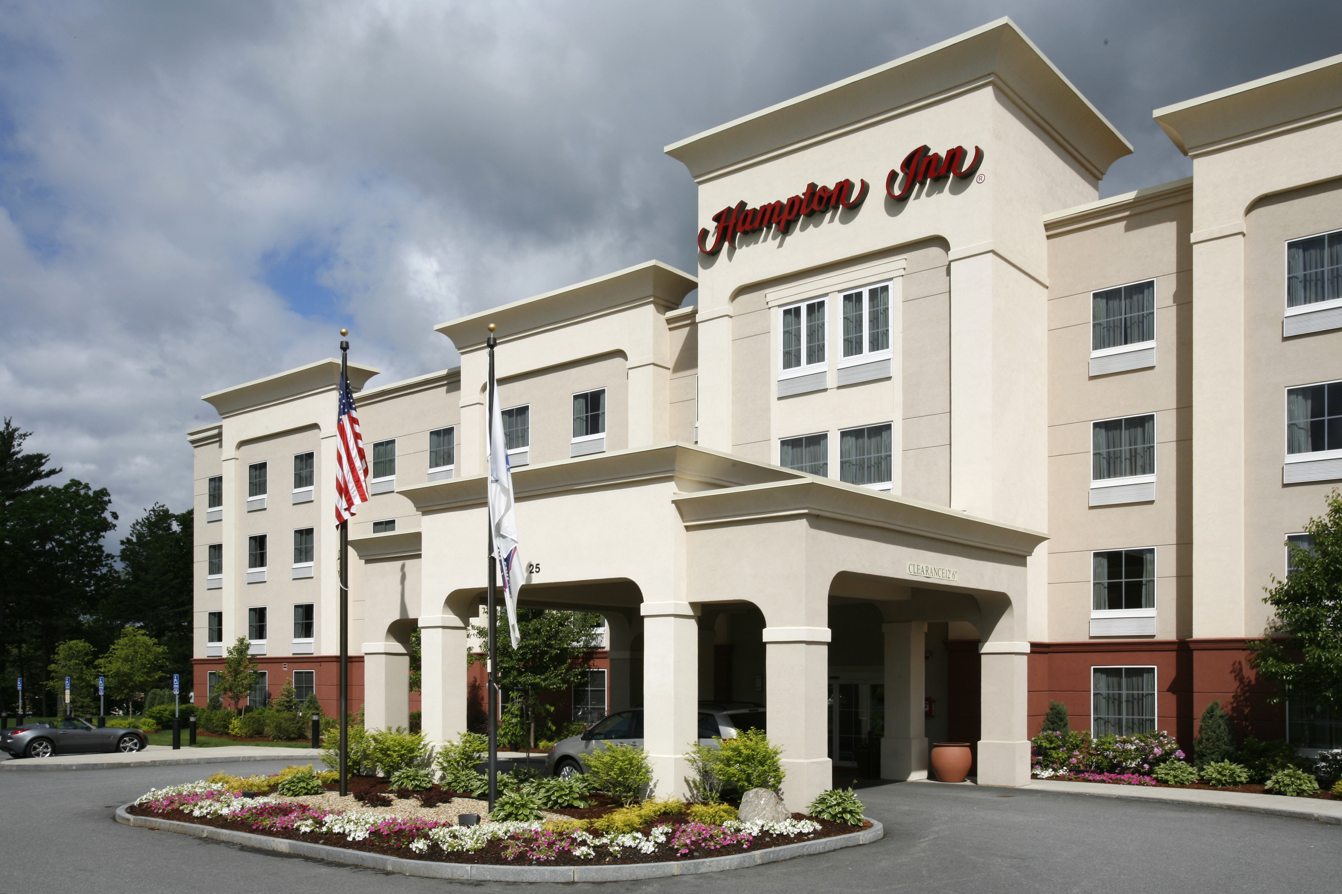 Pet Friendly Hampton Inn Boston Bedford Burlington in Billerica, Massachusetts