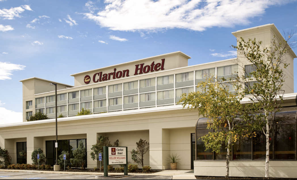 Pet Friendly Clarion Hotel Airport in Portland, Maine