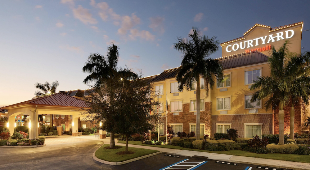 16 Best VERIFIED Pet Friendly Hotels in Sarasota with Weight Limits