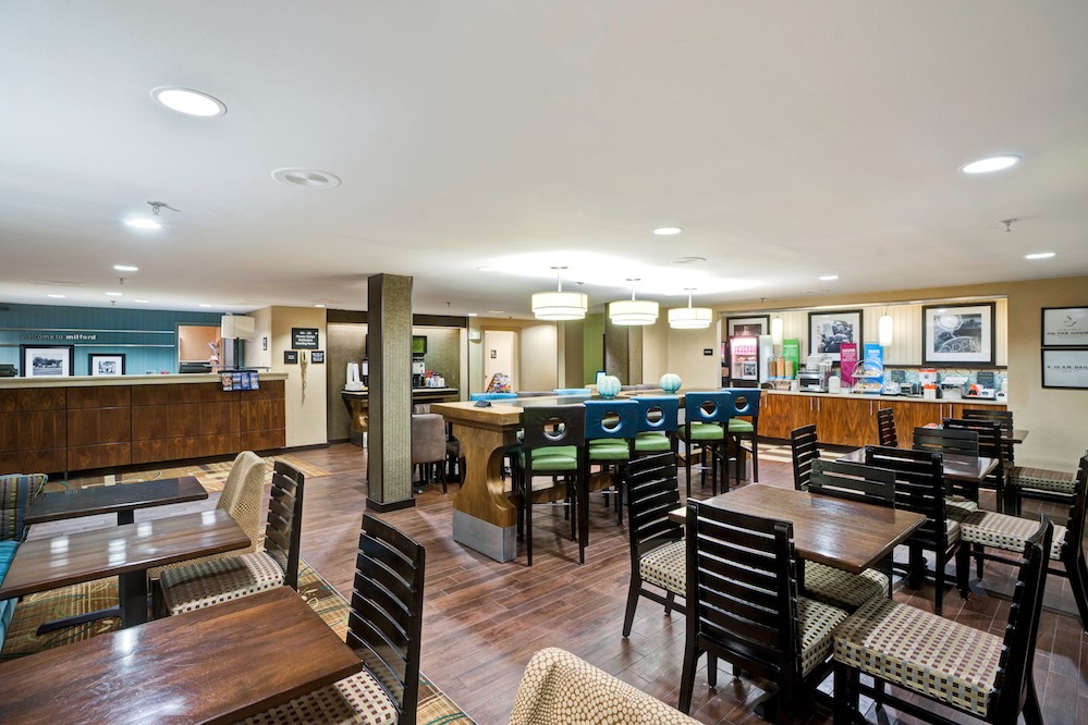 Pet Friendly Hampton Inn Milford in Milford, Connecticut