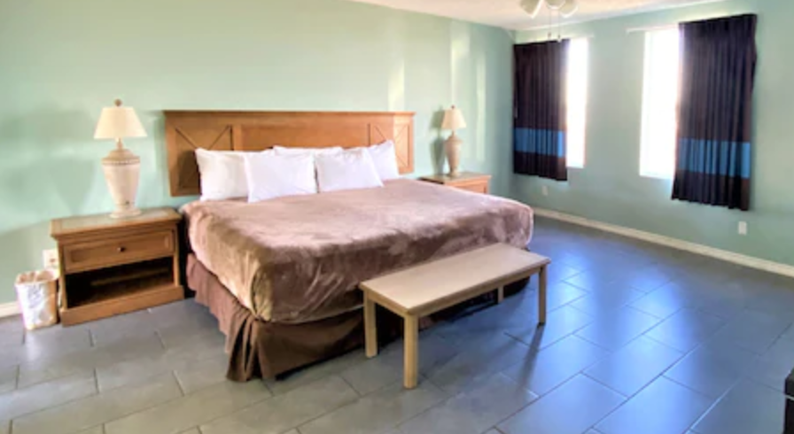 Pet Friendly OYO Hotel Rockport- Bay View in Rockport, Texas