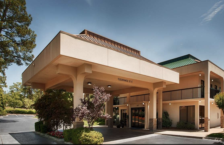 Pet Friendly Surestay Plus Hotel By Best Western Southern Pines Pinehurst in Southern Pines, North Carolina