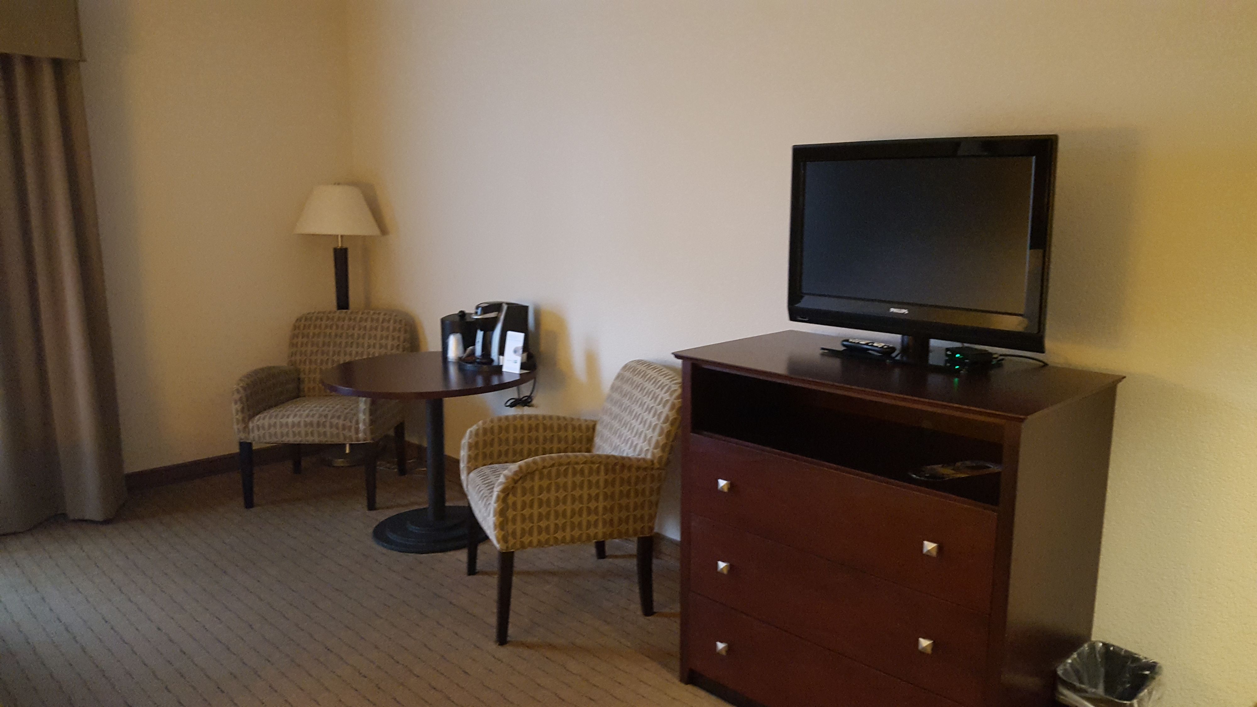 Pet Friendly Holiday Inn Express & Suites Antigo in Antigo, Wisconsin