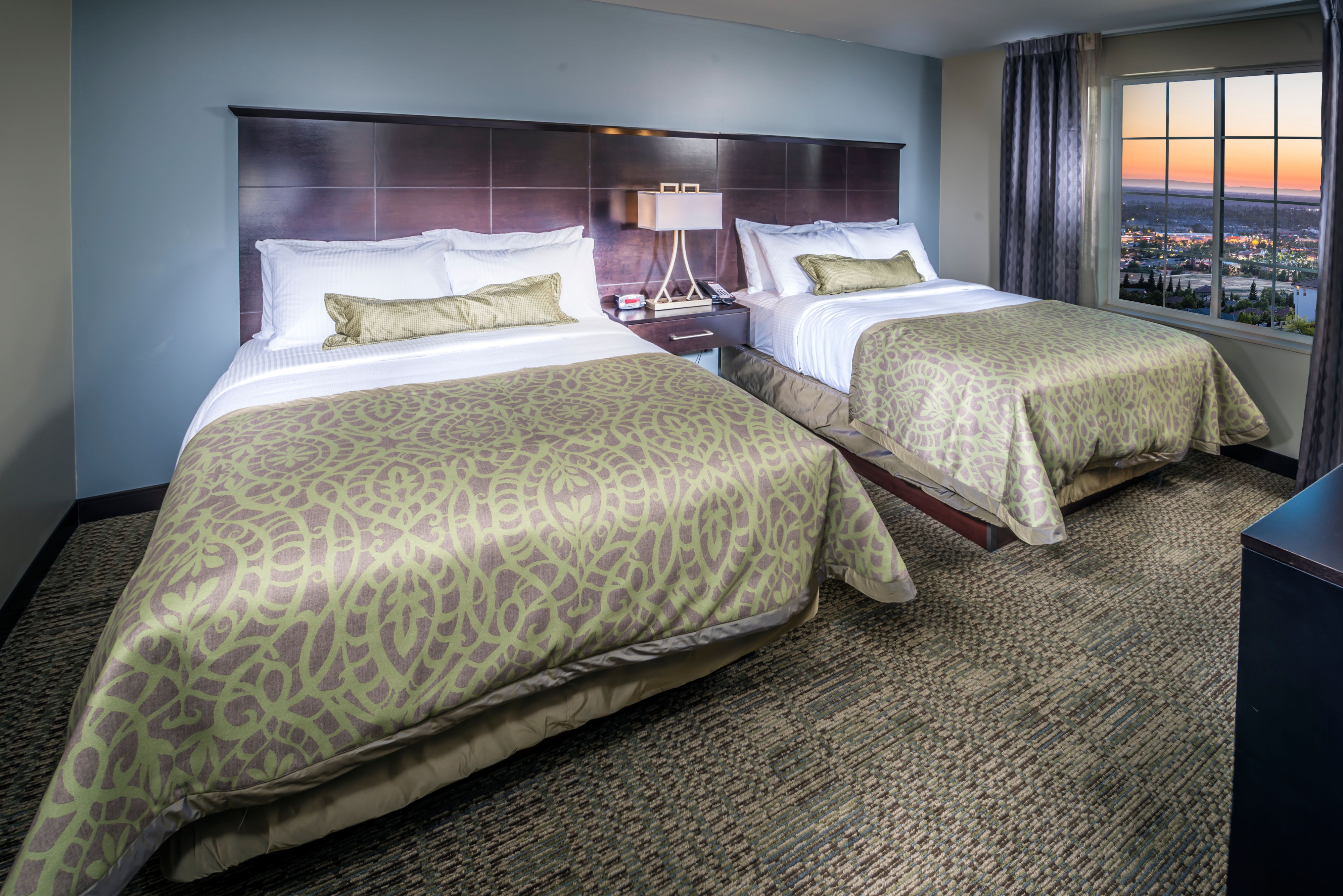 Pet Friendly Staybridge Suites Denver-Stapleton in Denver, Colorado