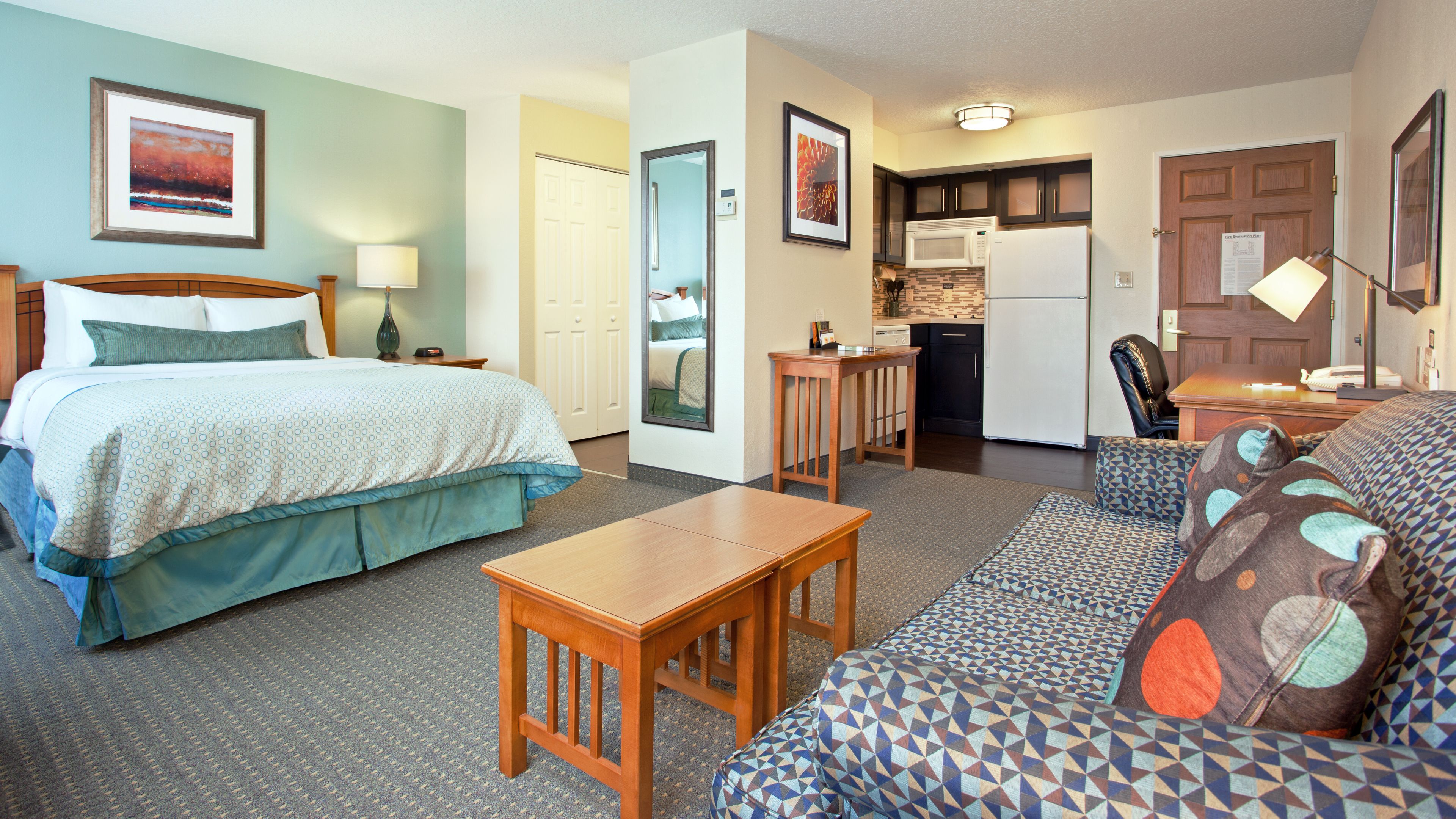 Pet Friendly Staybridge Suites Ft. Lauderdale-Plantation in Plantation, Florida