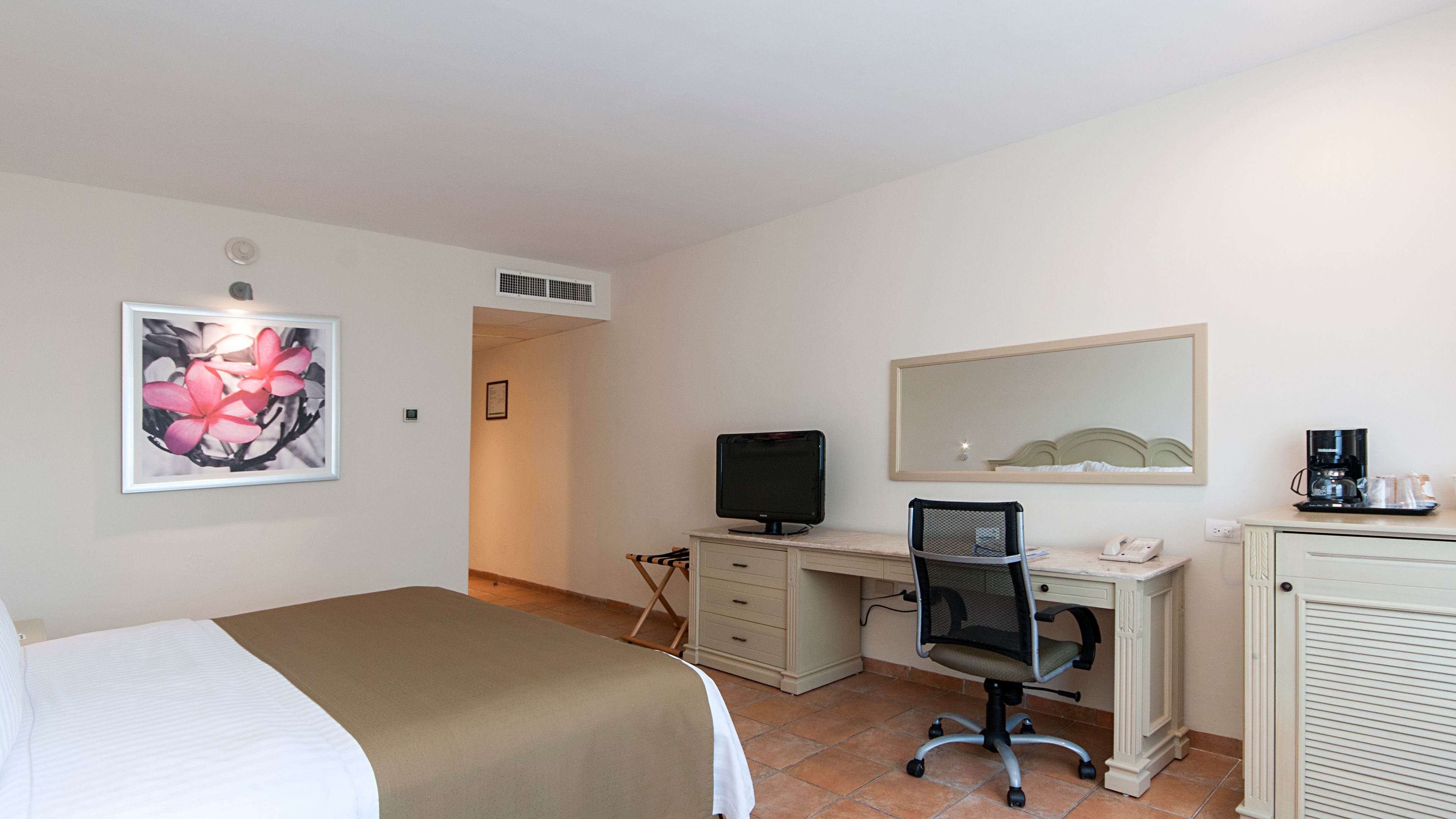 Pet Friendly Holiday Inn Cd. del Carmen in Mexico City, Mexico