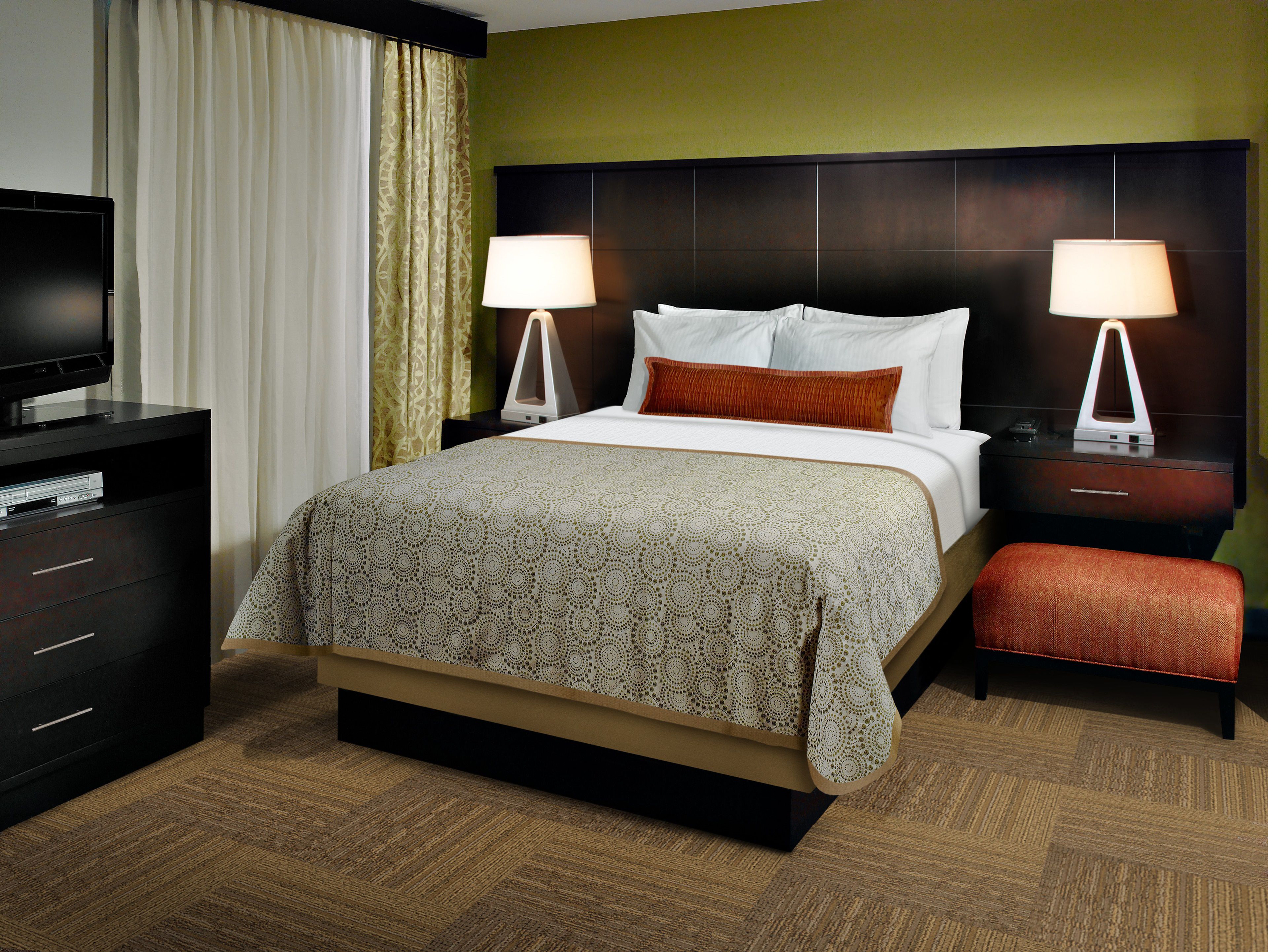 Pet Friendly Staybridge Suites Denver South - Highlands Ranch in Littleton, Colorado