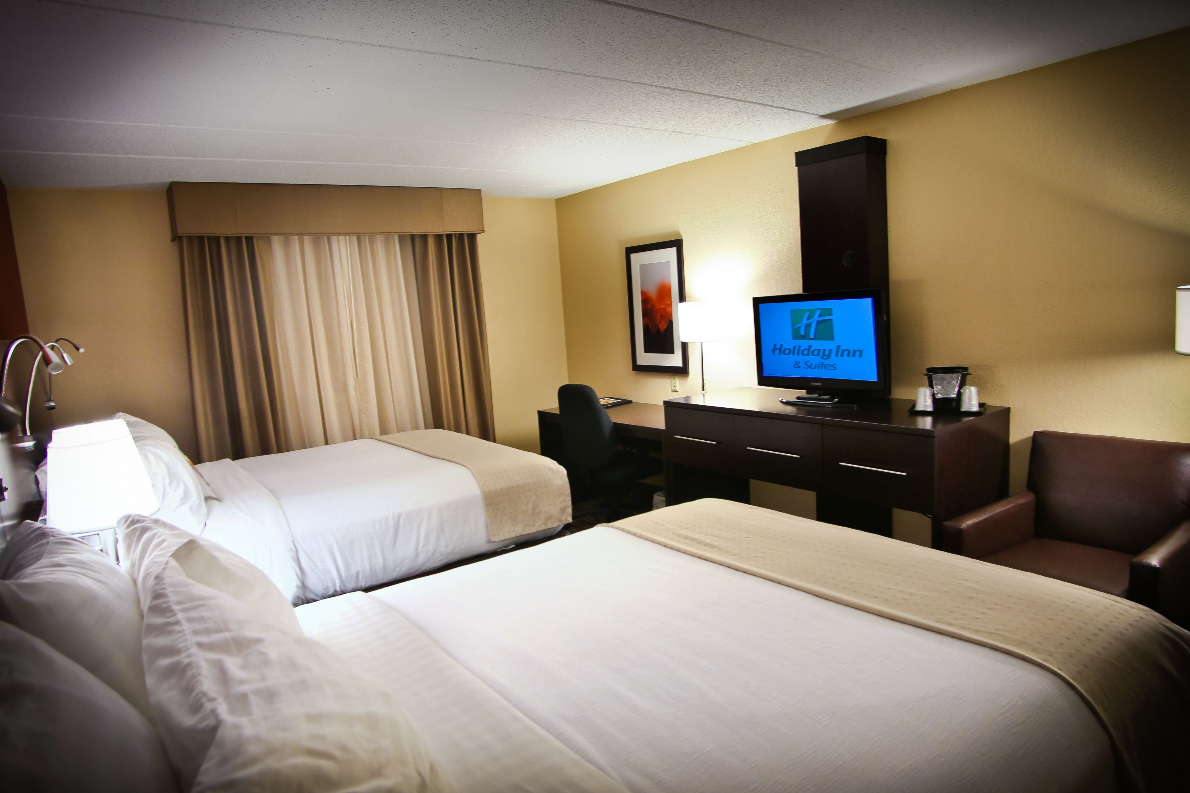 Pet Friendly Holiday Inn Hotel & Suites La Crosse - Downtown in La Crosse, Wisconsin