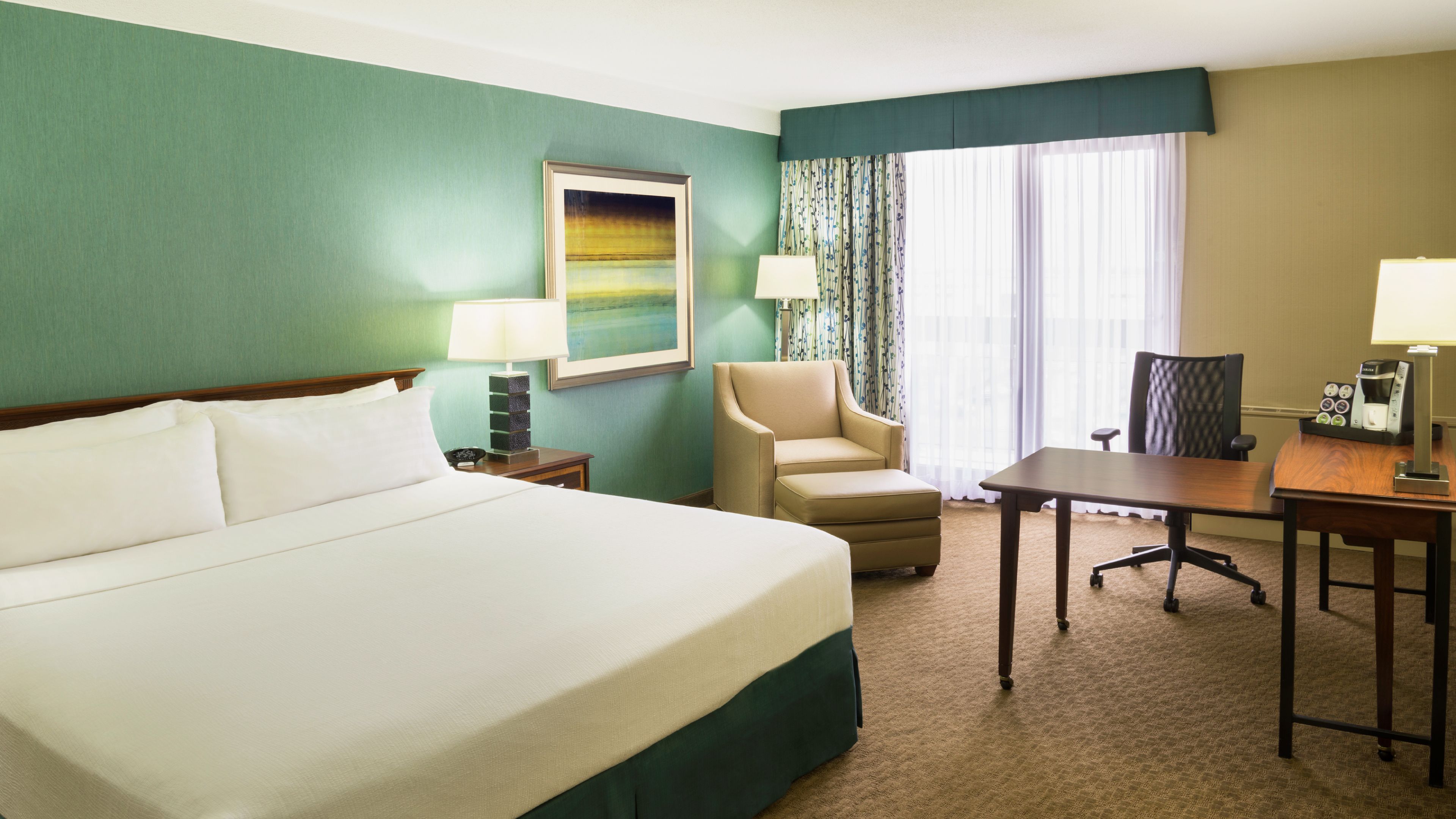 Pet Friendly Holiday Inn Toronto-Yorkdale in Toronto, Ontario