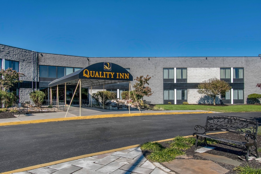 Pet Friendly Quality Inn in Carlisle, Pennsylvania