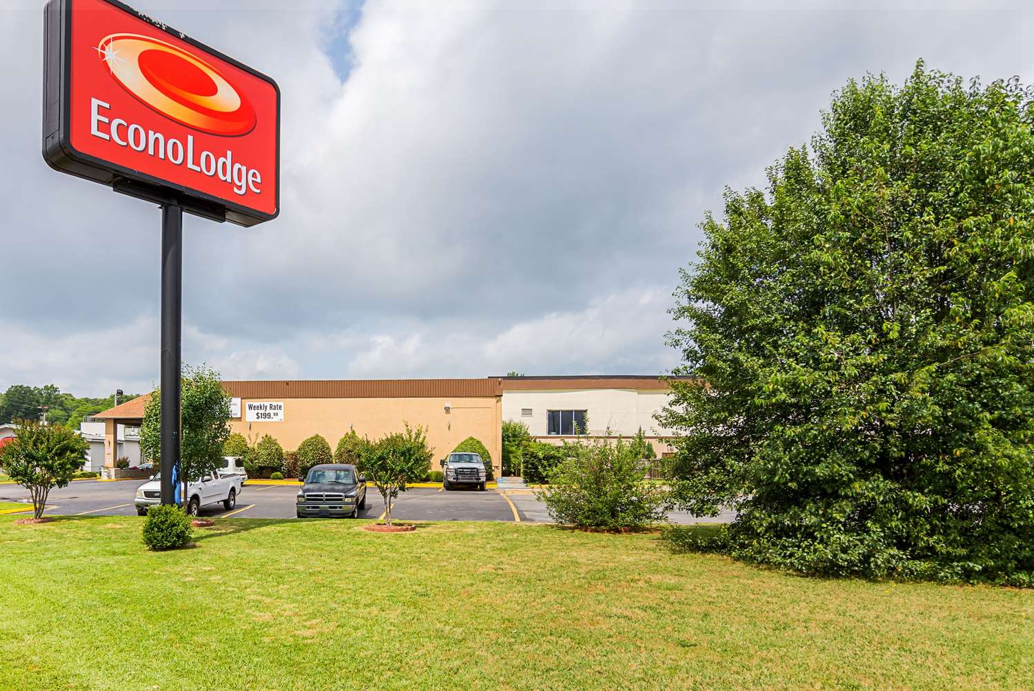 Pet Friendly Econo Lodge in Jacksonville, Arkansas