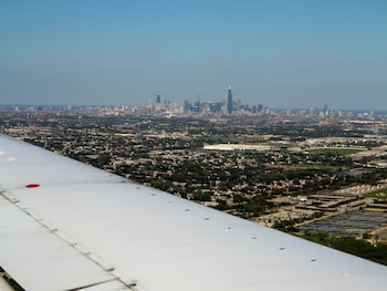 Pet Friendly Carlton Inn Midway in Chicago, Illinois