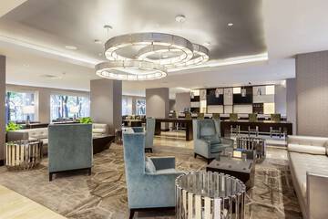 Pet Friendly Doubletree Guest Suites Houston By the Galleria in Houston, Texas
