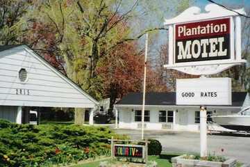 Pet Friendly Plantation Motel in Huron, Ohio