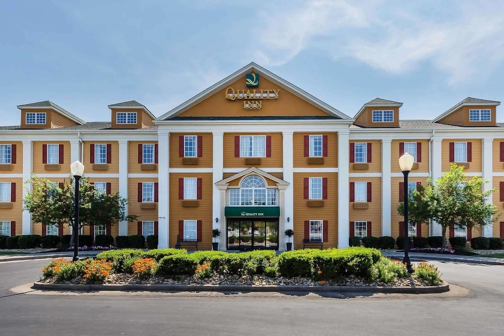 Pet Friendly Quality Inn in Alcoa, Tennessee