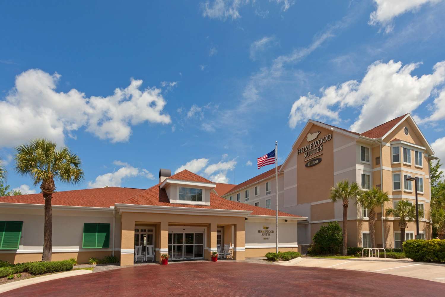 Pet Friendly Homewood Suites Gainesville in Gainesville, Florida