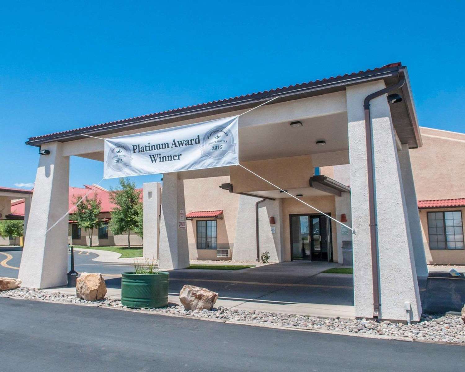 Pet Friendly Comfort Inn & Suites in Alamosa, Colorado