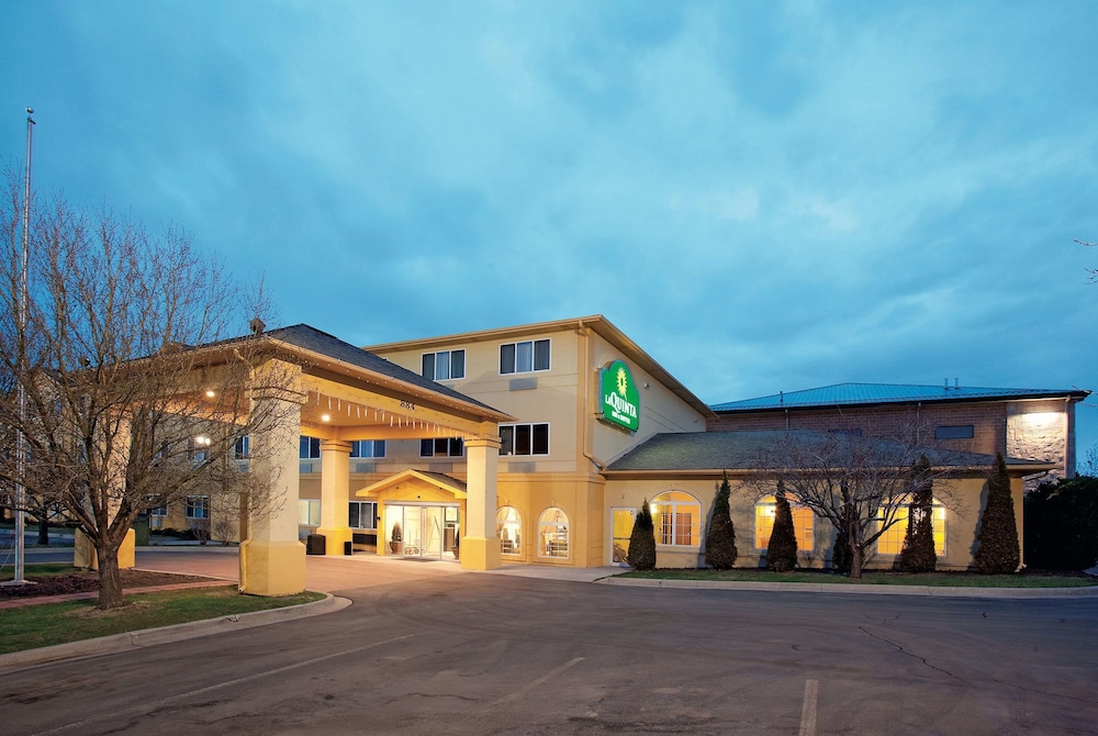 Pet Friendly La Quinta Inn & Suites Castle Rock in Castle Rock, Colorado