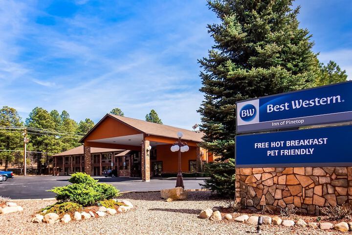 Pet Friendly Best Western Inn Of Pinetop in Pinetop, Arizona