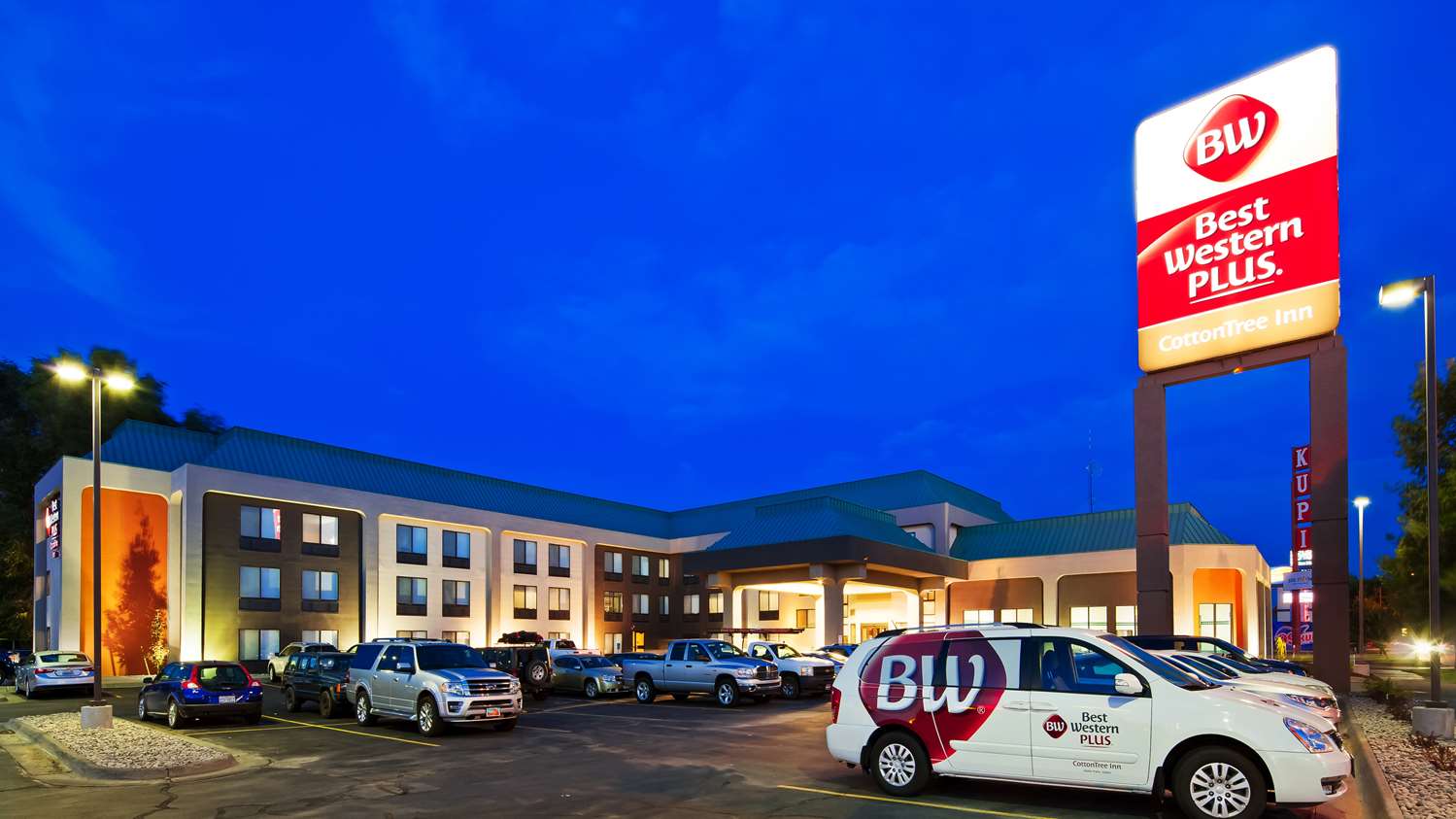 Pet Friendly Best Western Plus Cottontree Inn in Idaho Falls, Idaho