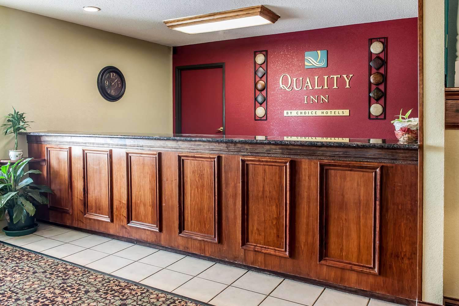 Pet Friendly Quality Inn in Lewisport, Kentucky