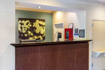 Pet Friendly Best Western Plus Cary Inn - Nc State in Cary, North Carolina