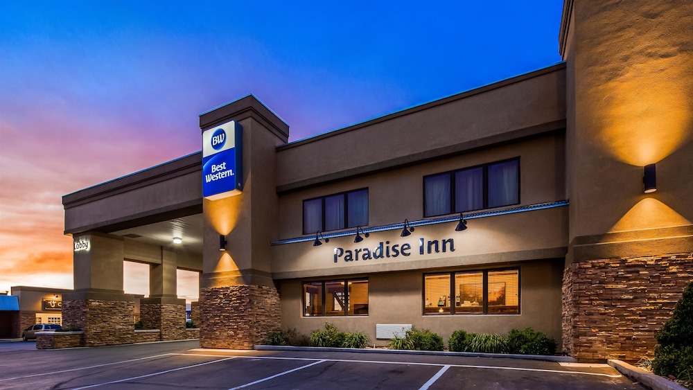 Pet Friendly Best Western Paradise Inn in Beaver, Utah