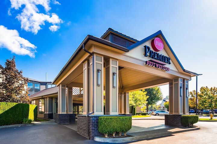 Pet Friendly Best Western Premier Plaza Hotel & Conference Center in Puyallup, Washington