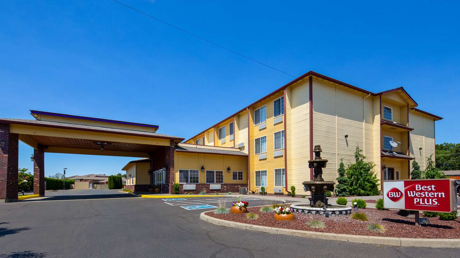 Pet Friendly Best Western Plus Walla Walla Suites Inn in Walla Walla, Washington