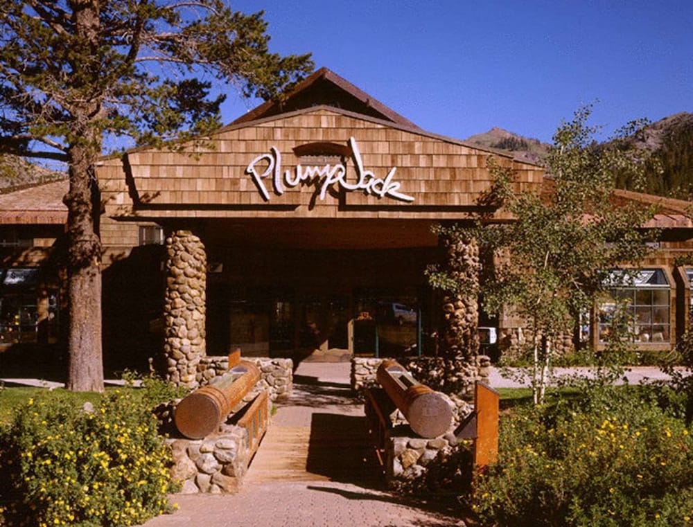 Pet Friendly Plumpjack Squaw Valley Inn in Olympic Village, California