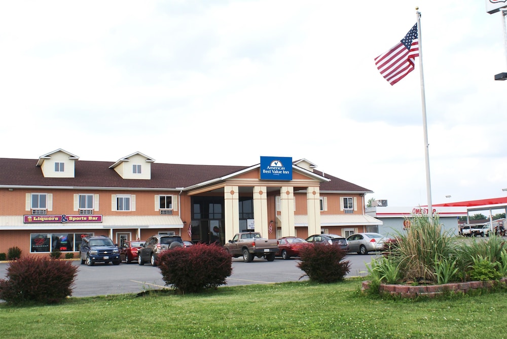 Pet Friendly Americas Best Value Inn in Marion, Illinois