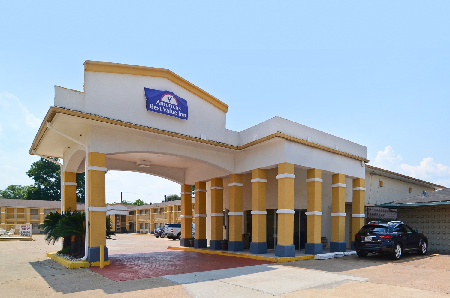 Pet Friendly Americas Best Value Inn in Alexandria, Louisiana