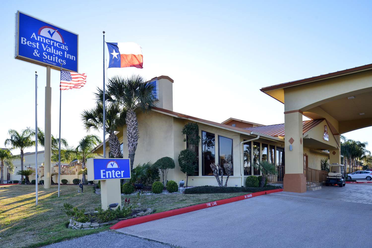 Pet Friendly Americas Best Value Inn & Suites-Alvin/Houston in Alvin, Texas